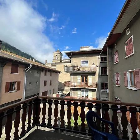 14 Personnes Avec Balcon Et Terrasse Au Coeur De Lanslebourg, Proche Commerces - Fr-1-508-258 *