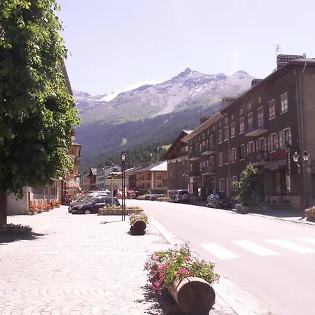 14 Personnes Avec Balcon Et Terrasse Au Coeur De Lanslebourg, Proche Commerces - Fr-1-508-258 Val Cenis