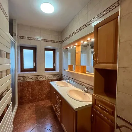 14 Personnes Avec Balcon Et Terrasse Au Coeur De Lanslebourg, Proche Commerces - Fr-1-508-258 Apartment Val Cenis